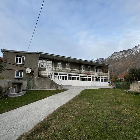 Hotel Polaris Kazbegi Exterior foto