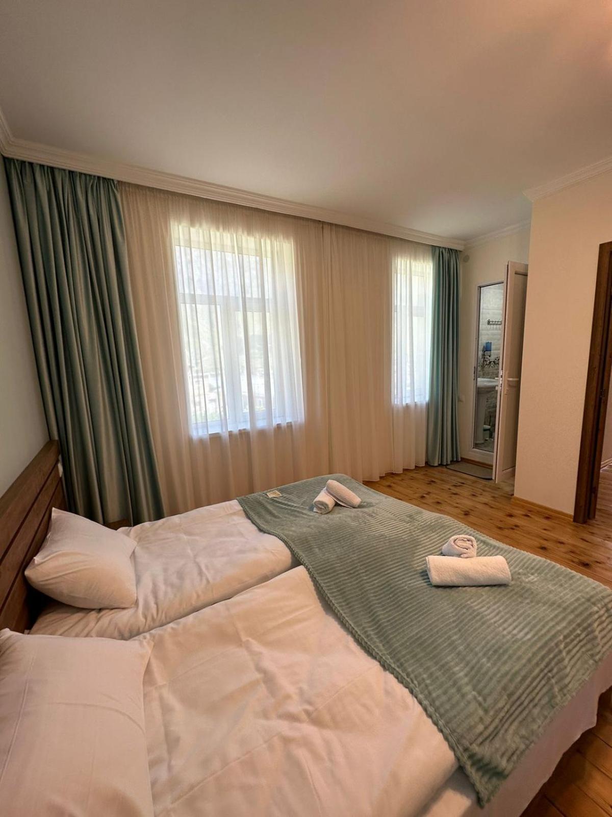 Hotel Polaris Kazbegi Exterior foto