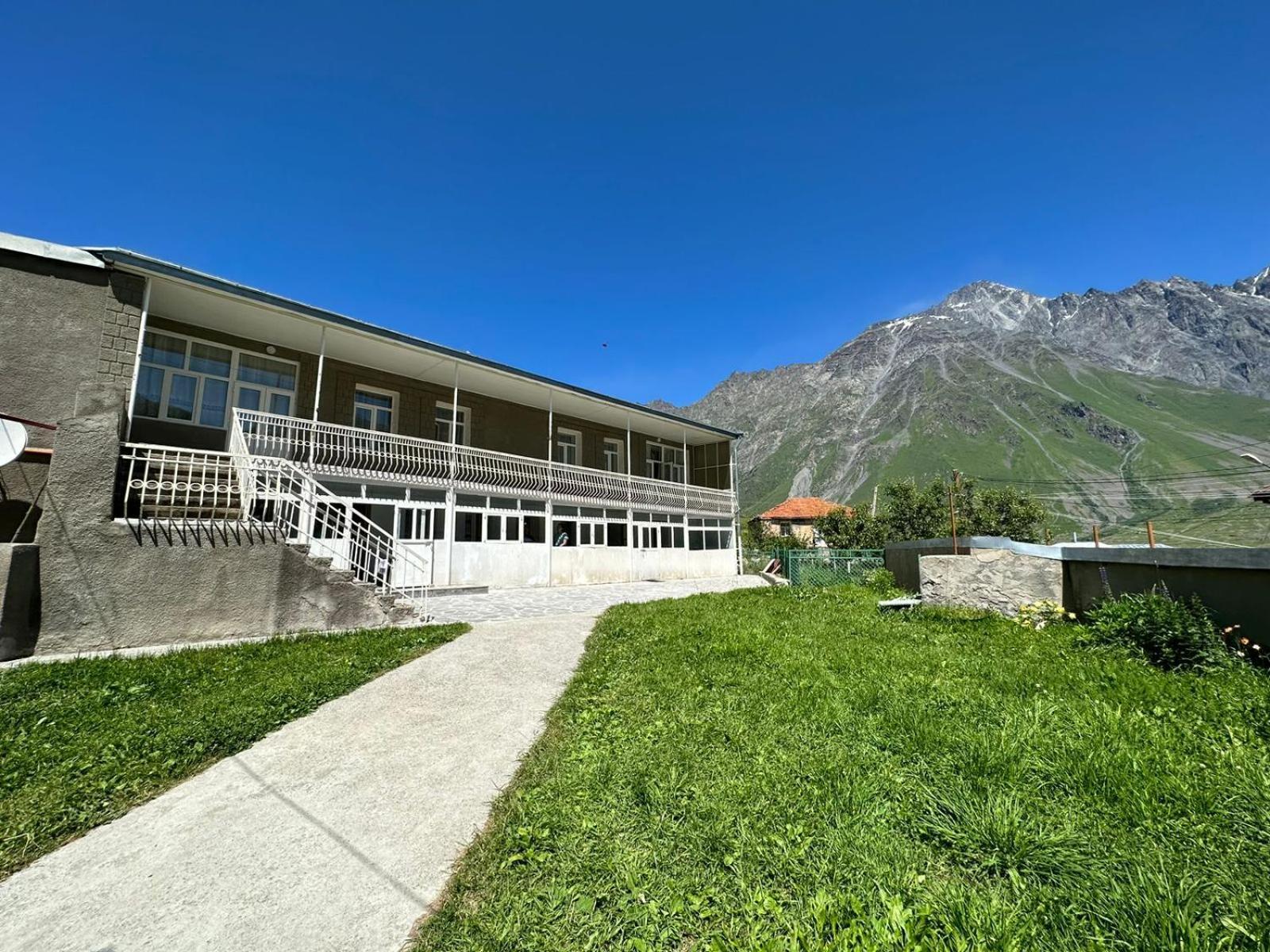 Hotel Polaris Kazbegi Exterior foto